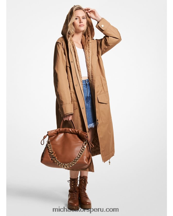 Z48V259 camello oscuro mujer Michael Kors parka de sarga de algodón resistente al agua